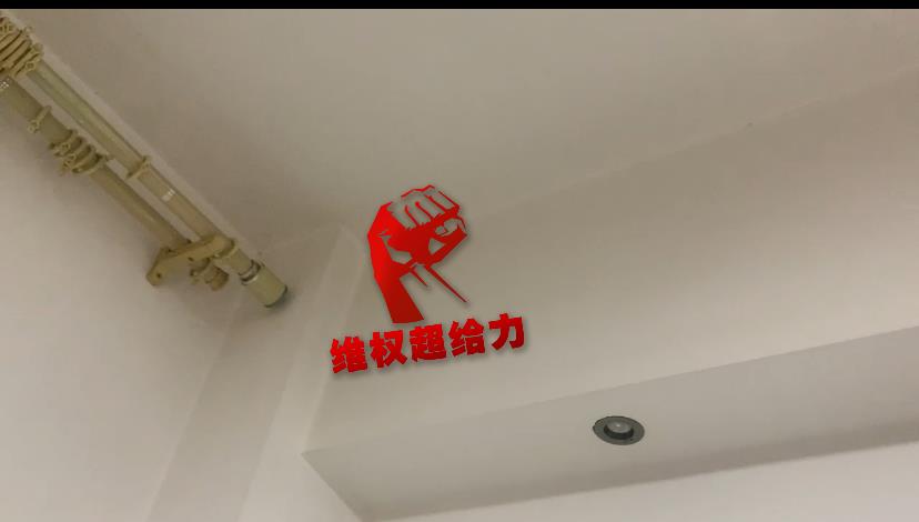 DƬ